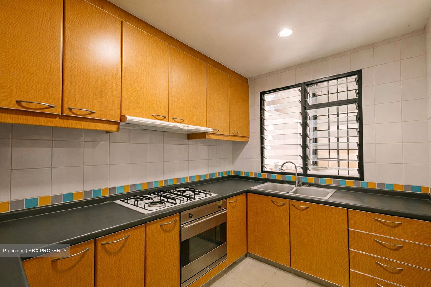 Woodsvale (D25), Condominium #527327911